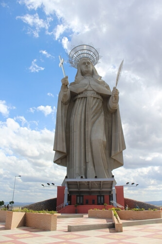 カッシアの聖リタ像（The statue of Santa Rita de Cássia）