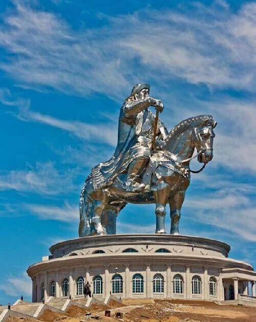 チンギス・ハーン騎馬像（Genghis Khan Equestrian Statue）