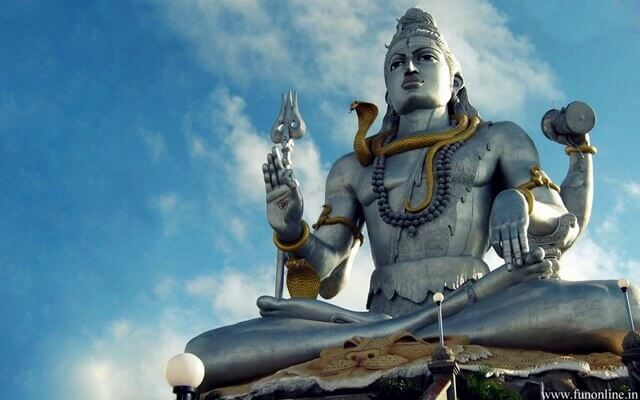 マーウードシュワーラのシヴァ像（Shiva of Murudeshwara）