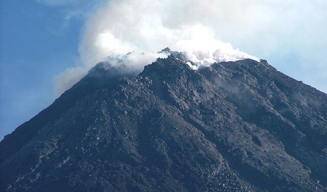 ムラピ（メラピ）山噴火