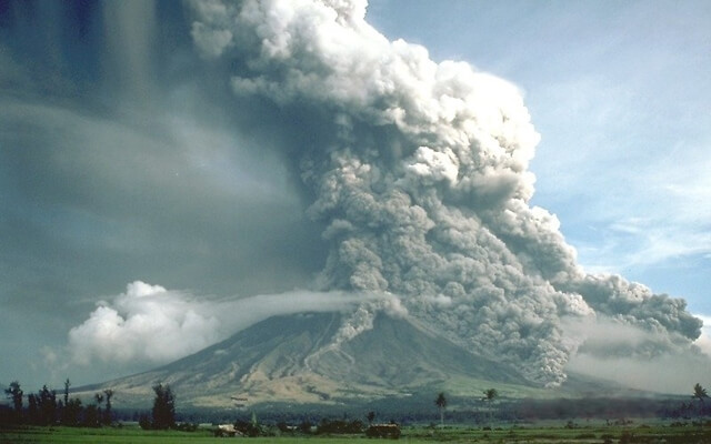 マヨン山噴火