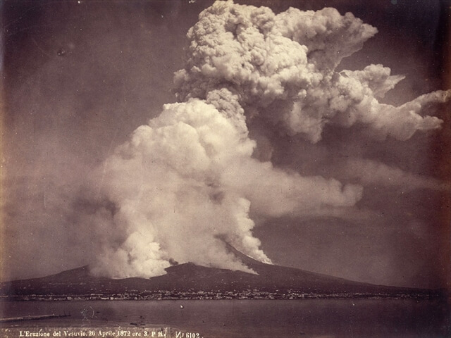 ヴェスヴィオ山噴火